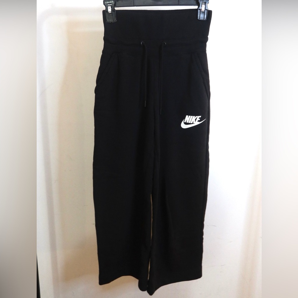 Nike High Waisted Crop Sweatpants
